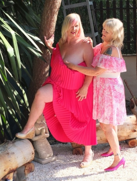 thick booty slut free porn picture