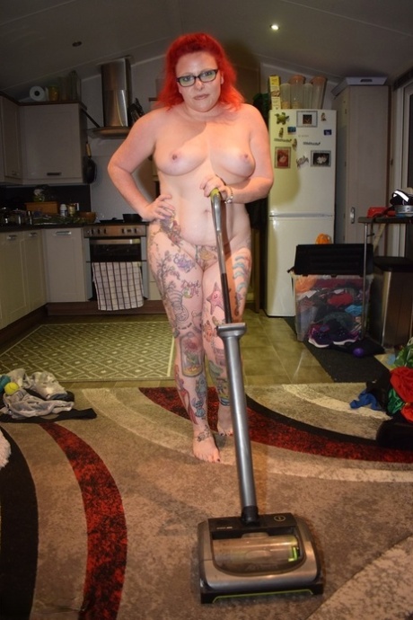 carolinequinn bbw free naked gallery