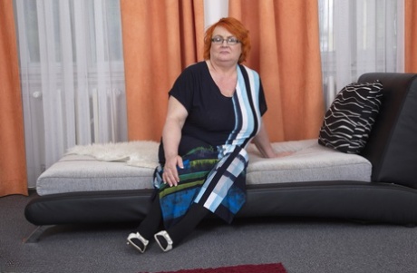 bbw jiggling hot porn photo
