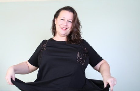 bbw masturbate big dildo erotic image