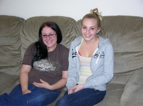 thick brunette riding pretty pics