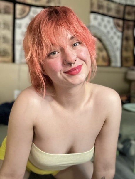 alexys is a cute chubby blonde who loves the taste of cum sexy nude images