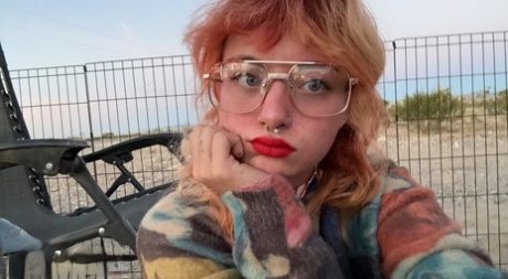 bbw smoking solo free porn pics