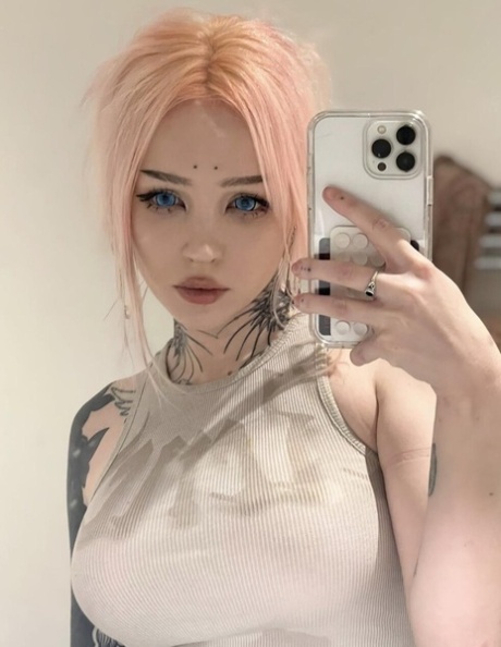 thick deepthroat free sexy images