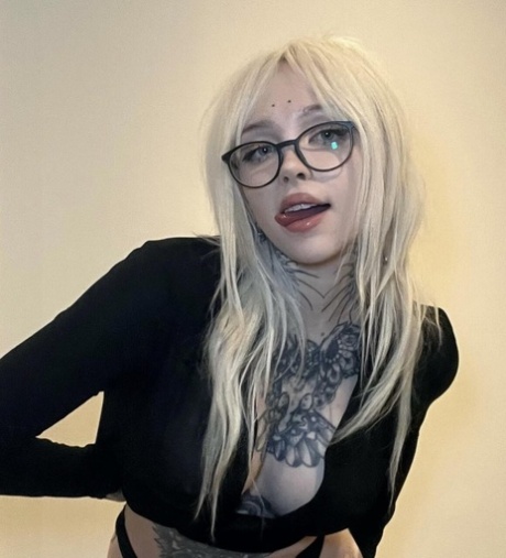 thick ebony prostitute xxx pictures