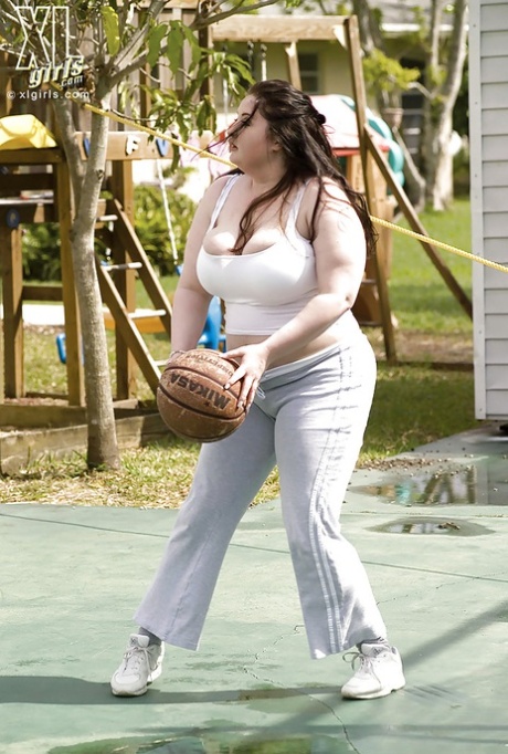 hotty stop danielle curvy ftv girls hot galleries