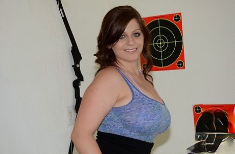 curvy wife ffm free porn pic