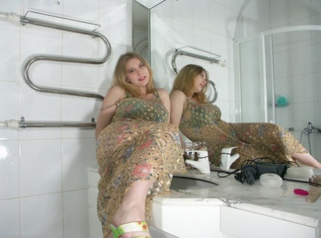 chubby hairy girls nude beautiful galleries