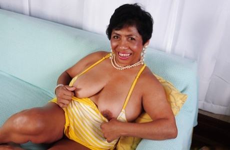 curvy inked porno image