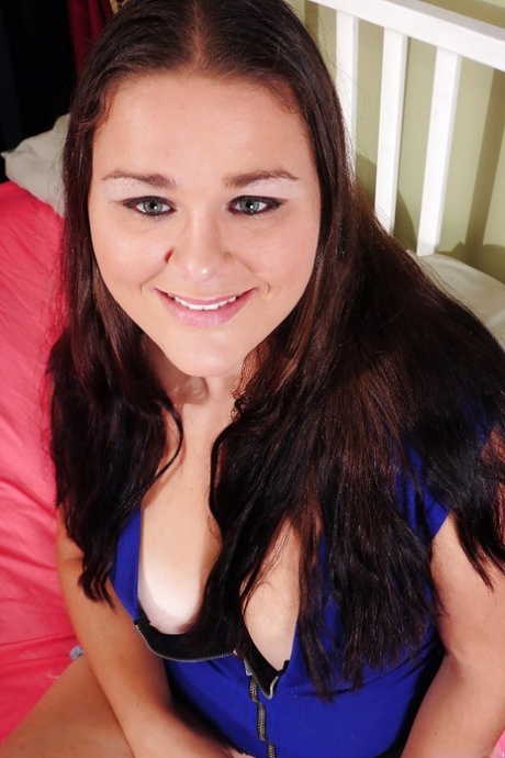 thick black rough beautiful photo