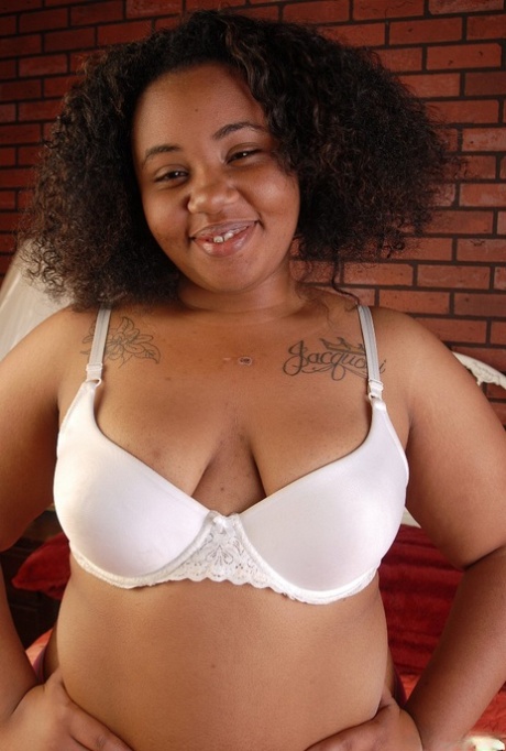 latina bbw loves using her vibrator beautiful xxx images