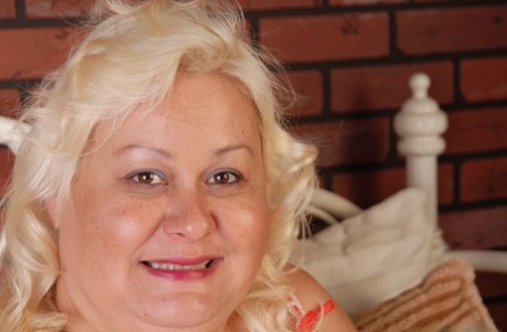hot naked curvy milfs hot sex archive