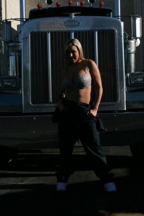 charlie mac bbw beautiful nude photos
