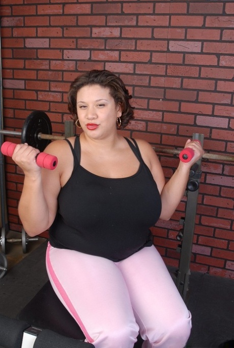 chubby asian big tits sexy nude images