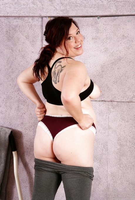 curvy snow hot sex images