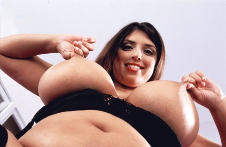 chubby lesbian dildo sex hot porn photos