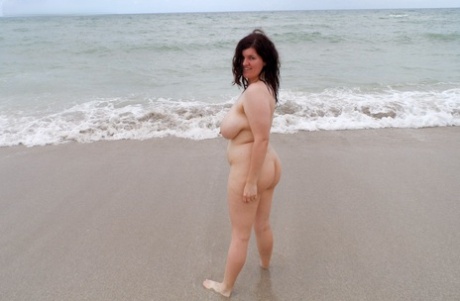 jerking off to bbw sexy picture