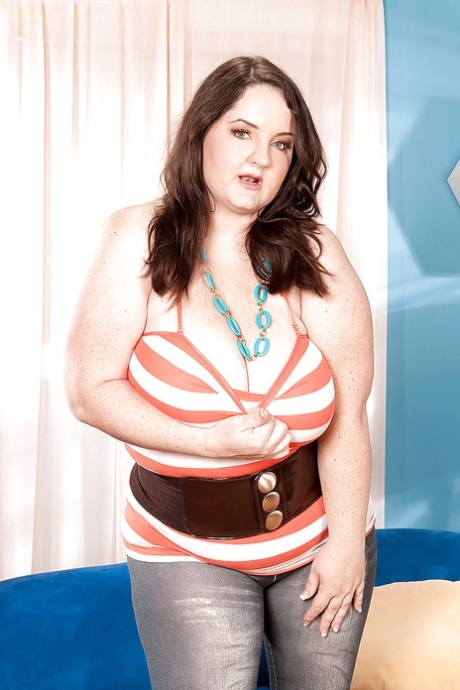 bbw teens showing their sexy chubby body xxx pictures