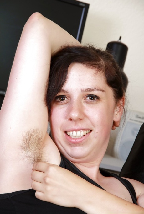 bbw kisses art naked pic