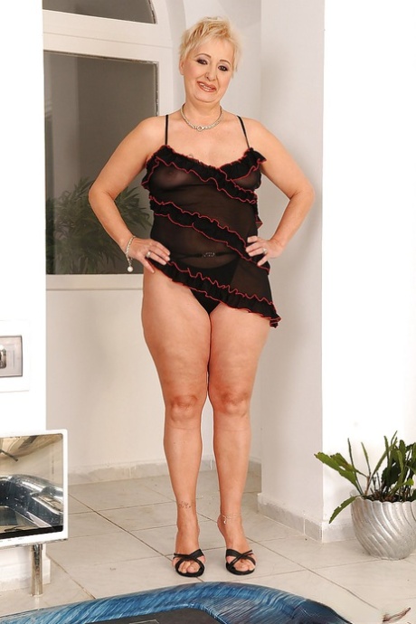 black bbw granny fucking hot naked pictures