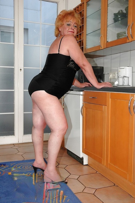 fat redhead anal nudes gallery