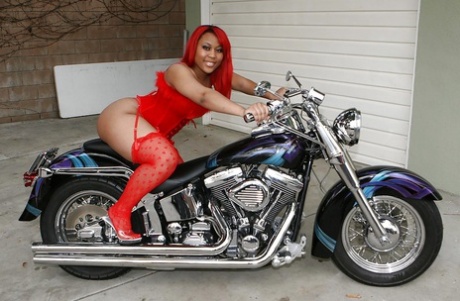 thick pussy gets hannered by a big rod sexy nude photo