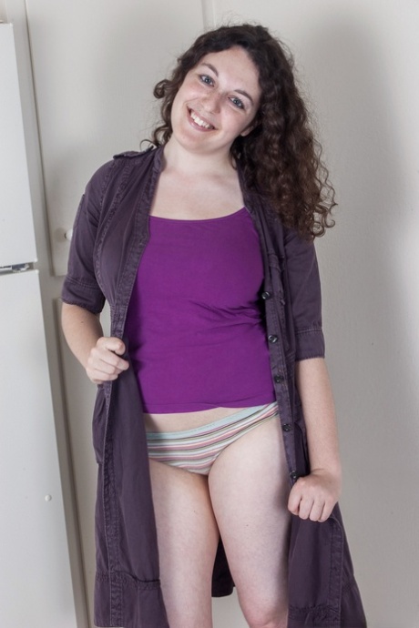 curvy redhead teasing on cam free sexy gallery
