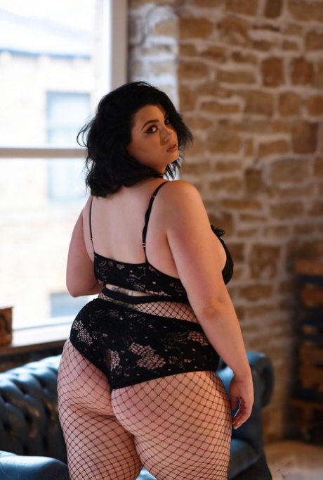 bbw face sitting girl beautiful naked pic