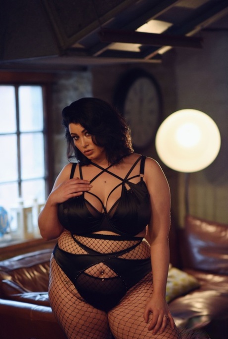 sbbw shared wife masturbating hot photos