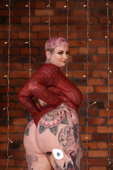 big ass black cat cosplay nice pic