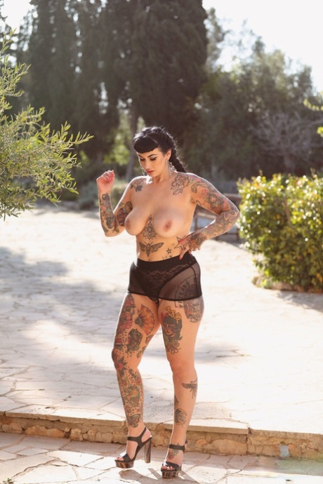 thick hotties free sexy archive