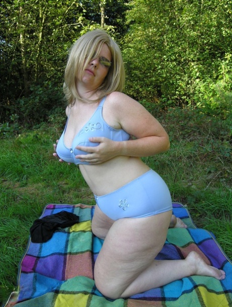 hot tempered honey chokes on fat penis beautiful nude pictures