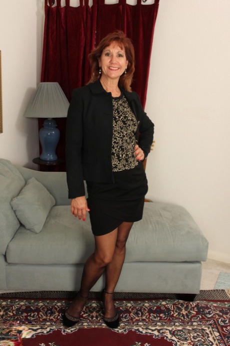 european chubby milfs romantic sex sexy photo