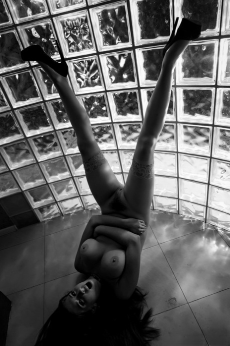 metrobbc smashing thick ebony hot sex pics