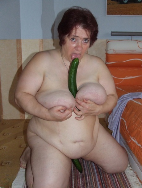 fat booty gilf free nude galleries