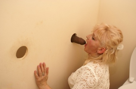 fat black bottom free porn photo