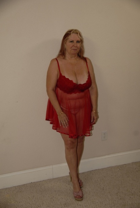 pretty curvy teen free images