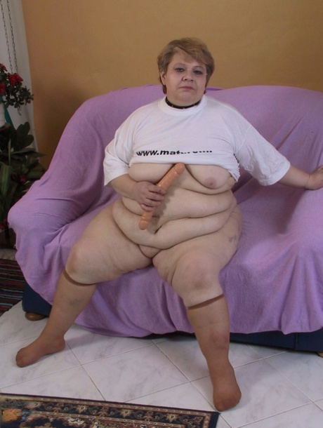 chubby girl gloryhole adult photos
