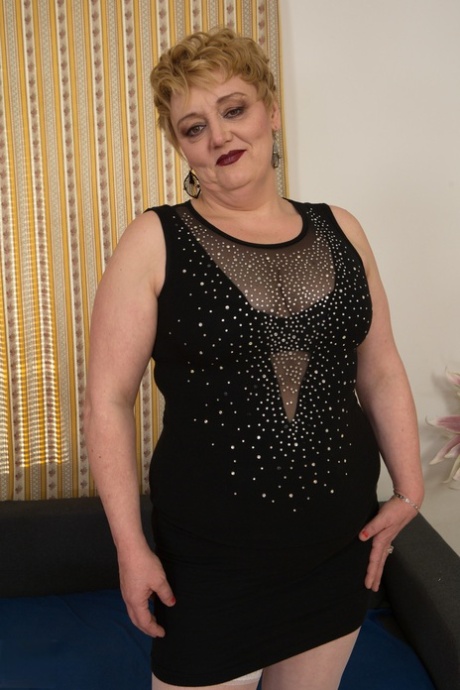 hot sexy curvy girl perfect pictures