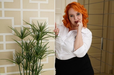 bbw ladies stocking legs top pictures