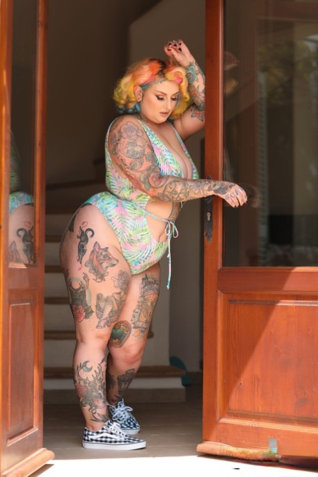 chubby white blow jobs beautiful naked pic