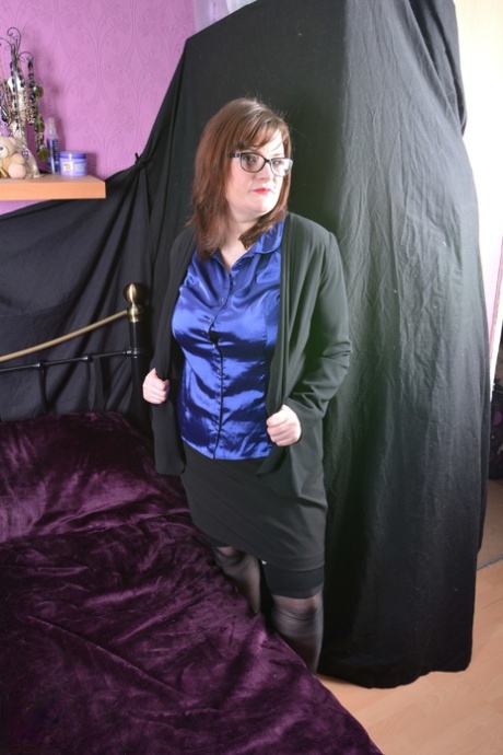 drak haired mature bbw beautiful porn pic
