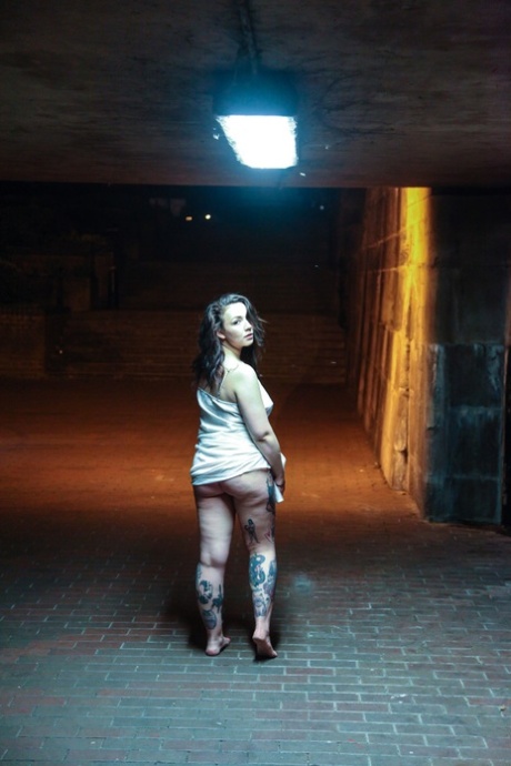 thick tia hot sex image