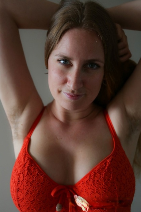 chubby honey is a squirter sexy nudes images