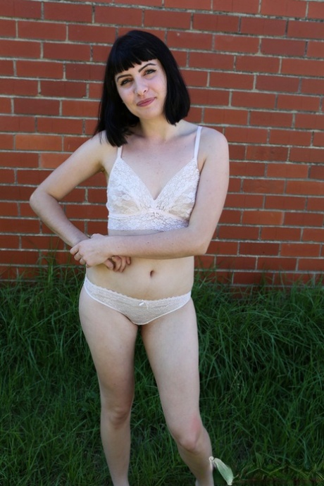 fat tita free nude photos