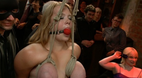 thick girl squirting pretty galleries