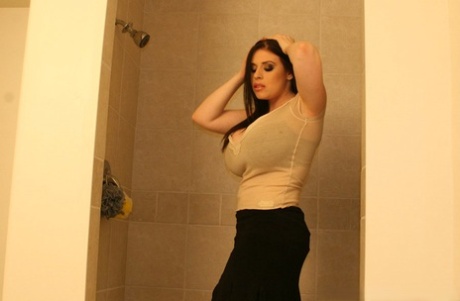 horny fat bbw nurse masturbating yummy pussy more hotnudegirlz com sex image
