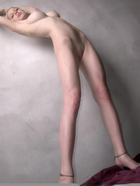 niks indian curvy nudes img