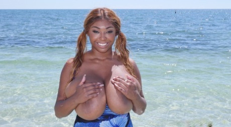thick asian maid beautiful naked photos