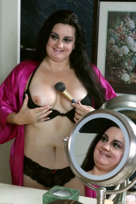seducing big ass sister art xxx photo